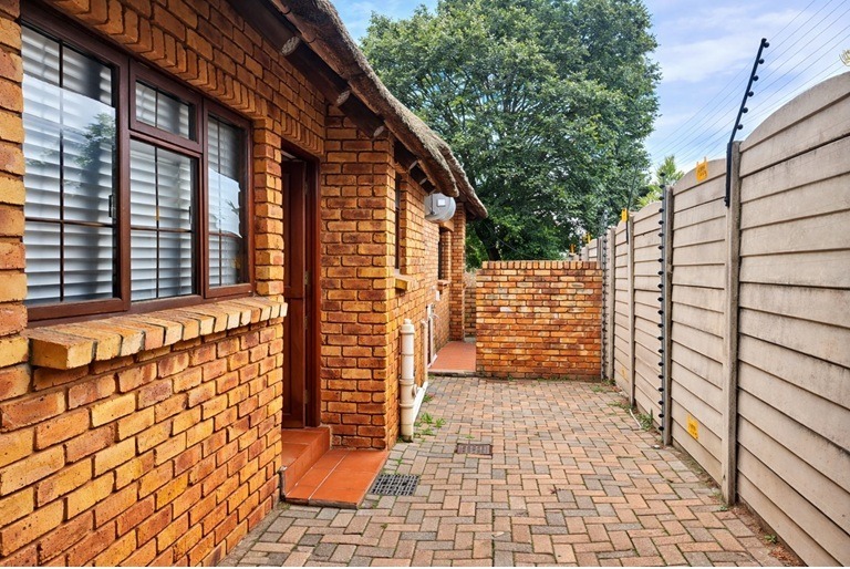To Let 3 Bedroom Property for Rent in Zwartkop Gauteng