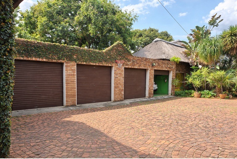 3 Bedroom Property for Sale in Zwartkop Gauteng