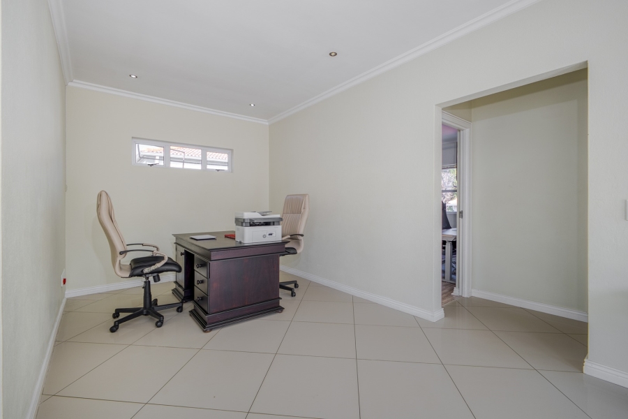 4 Bedroom Property for Sale in Fourways Gauteng