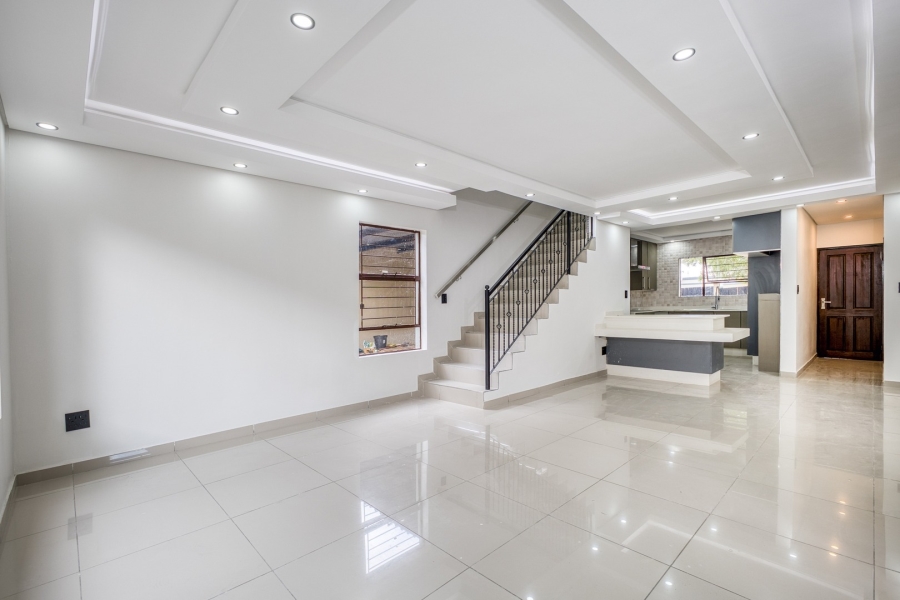 3 Bedroom Property for Sale in Broadacres Gauteng