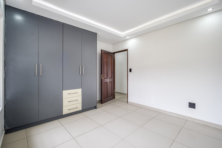 3 Bedroom Property for Sale in Broadacres Gauteng