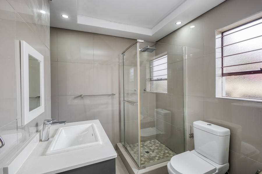 3 Bedroom Property for Sale in Broadacres Gauteng