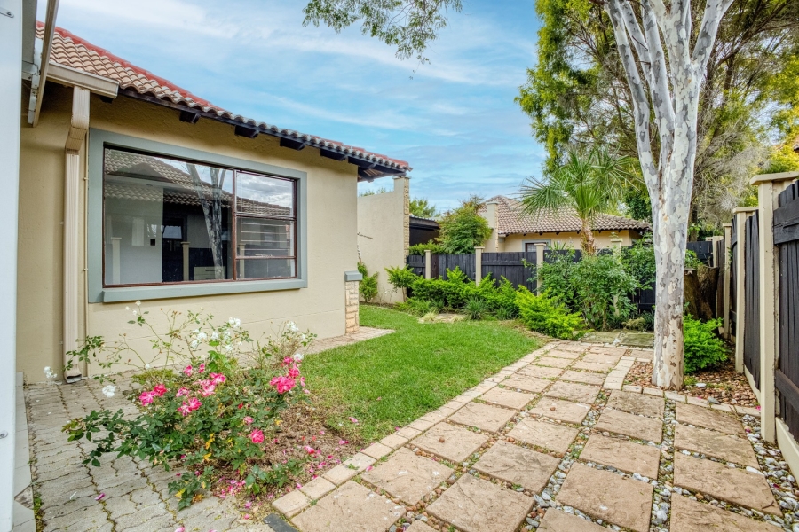3 Bedroom Property for Sale in Broadacres Gauteng