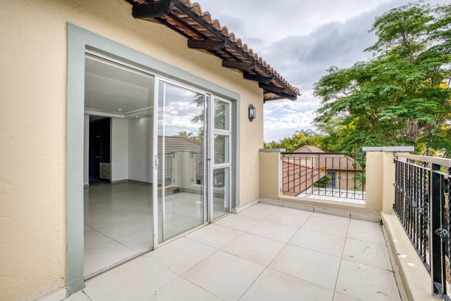 3 Bedroom Property for Sale in Broadacres Gauteng