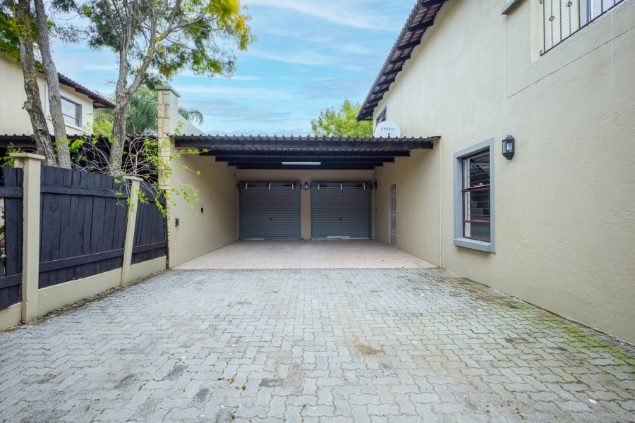 3 Bedroom Property for Sale in Broadacres Gauteng