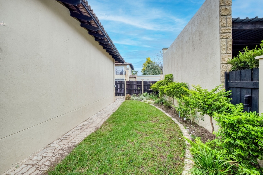 3 Bedroom Property for Sale in Broadacres Gauteng