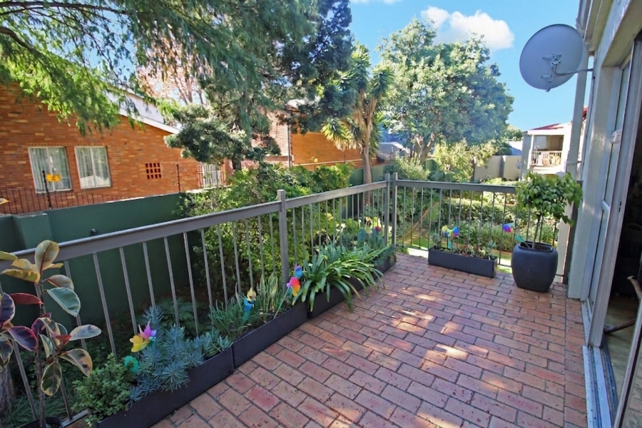 2 Bedroom Property for Sale in Bryanston Gauteng