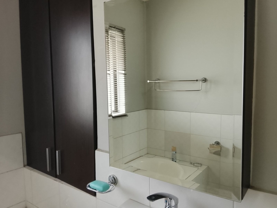 2 Bedroom Property for Sale in Noordwyk Gauteng