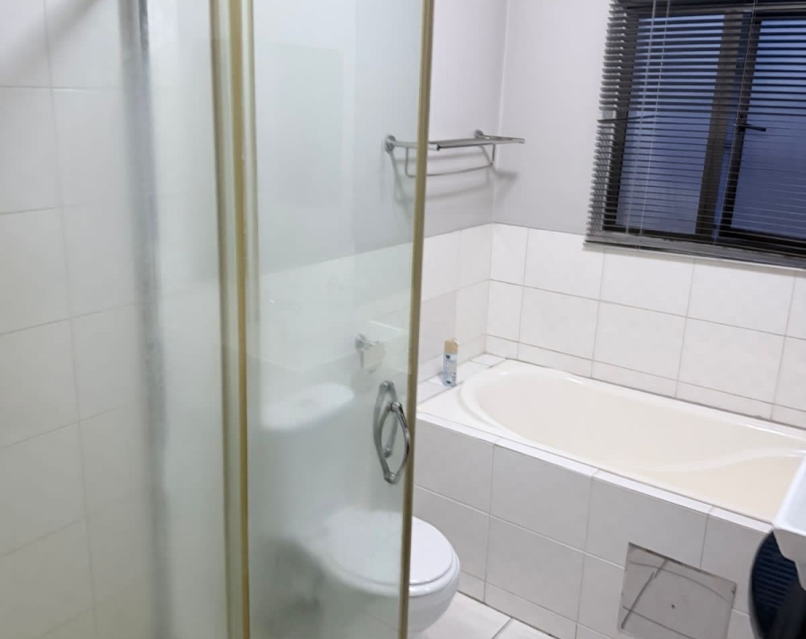 2 Bedroom Property for Sale in Noordwyk Gauteng