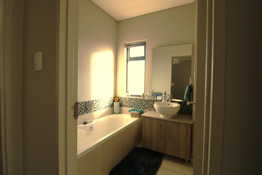 2 Bedroom Property for Sale in Rivonia Gauteng