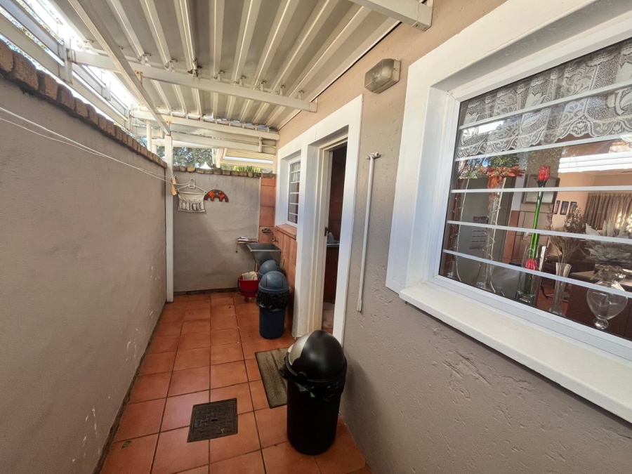 2 Bedroom Property for Sale in Willow Park Manor Gauteng