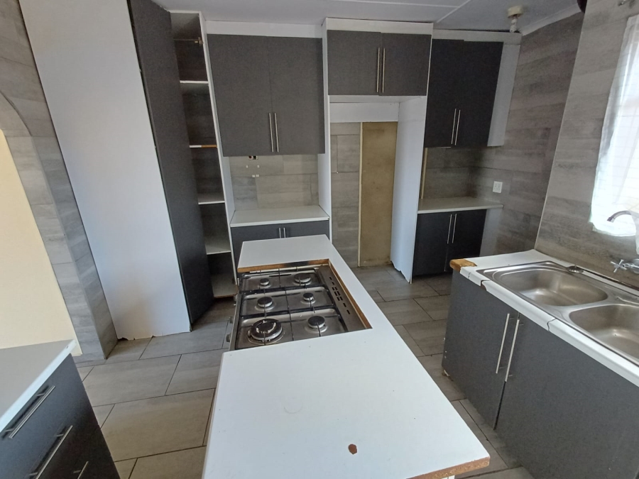 3 Bedroom Property for Sale in Sonland Park Gauteng