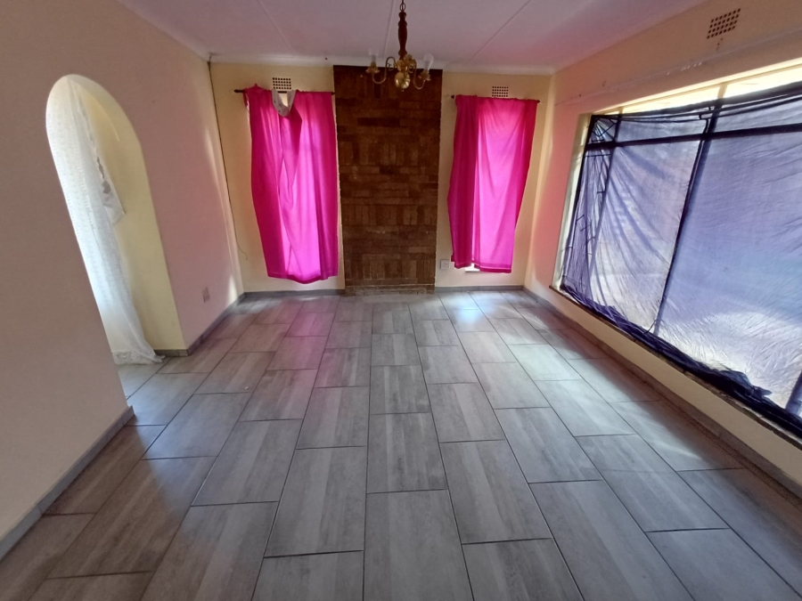 3 Bedroom Property for Sale in Sonland Park Gauteng
