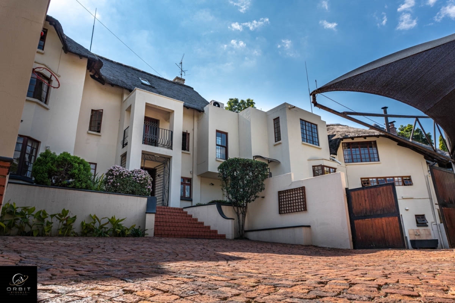 10 Bedroom Property for Sale in Waterkloof Ridge Gauteng