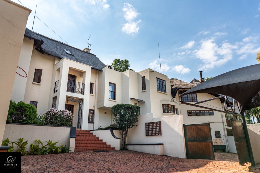 10 Bedroom Property for Sale in Waterkloof Ridge Gauteng