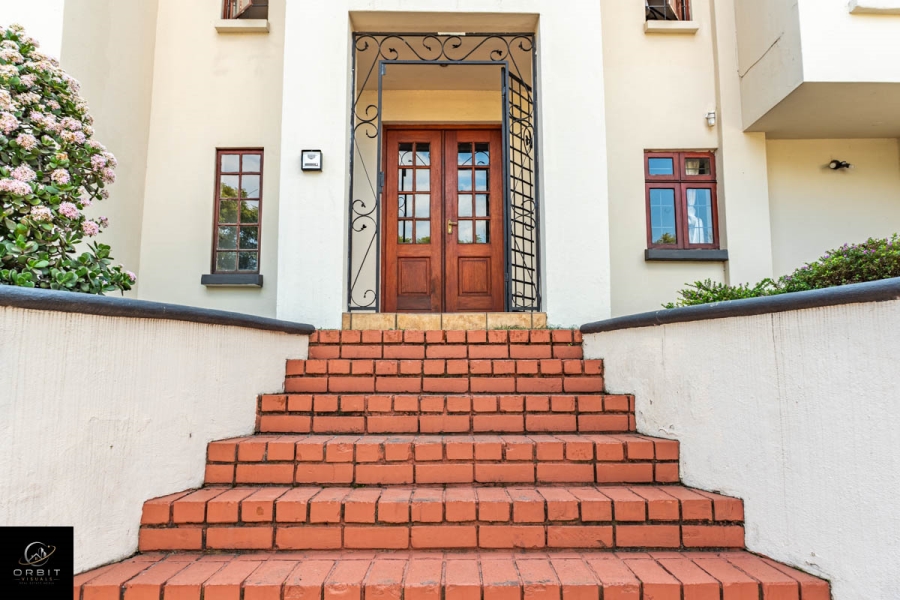 10 Bedroom Property for Sale in Waterkloof Ridge Gauteng