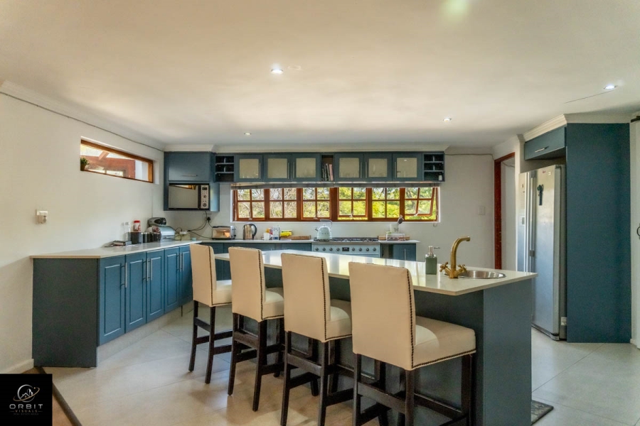 10 Bedroom Property for Sale in Waterkloof Ridge Gauteng