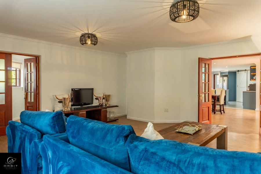 10 Bedroom Property for Sale in Waterkloof Ridge Gauteng