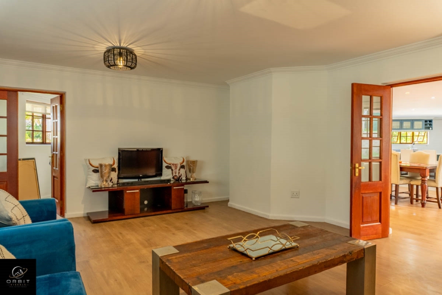 10 Bedroom Property for Sale in Waterkloof Ridge Gauteng