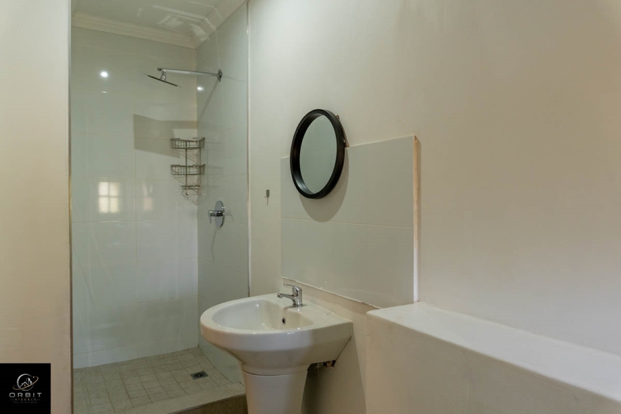 10 Bedroom Property for Sale in Waterkloof Ridge Gauteng