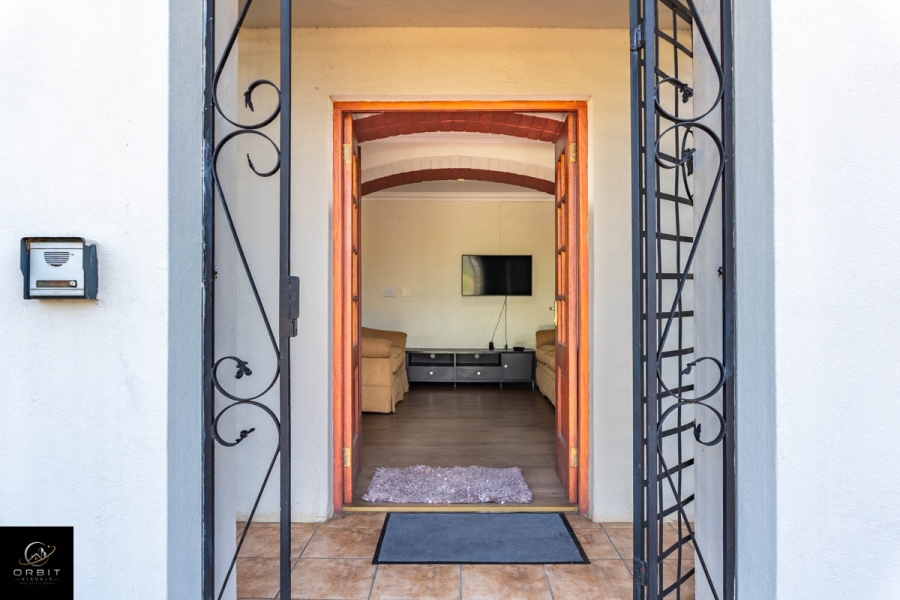 10 Bedroom Property for Sale in Waterkloof Ridge Gauteng