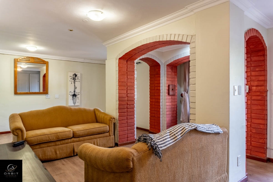 10 Bedroom Property for Sale in Waterkloof Ridge Gauteng