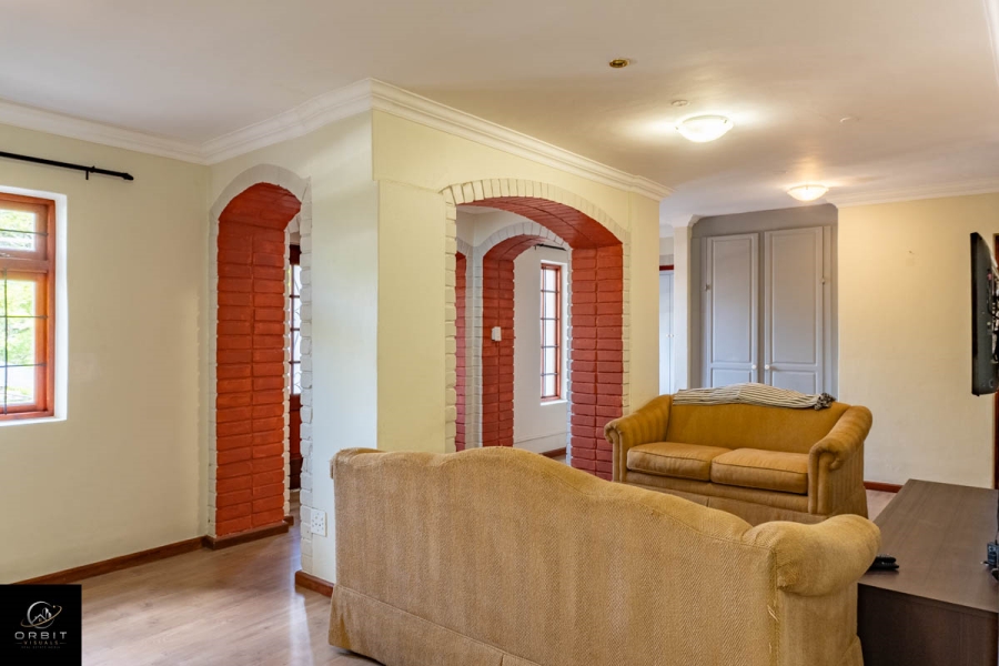 10 Bedroom Property for Sale in Waterkloof Ridge Gauteng