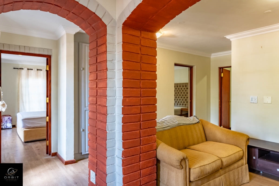 10 Bedroom Property for Sale in Waterkloof Ridge Gauteng