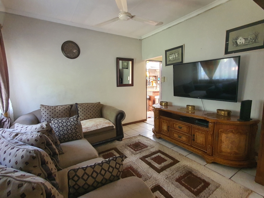 5 Bedroom Property for Sale in Silverton Gauteng