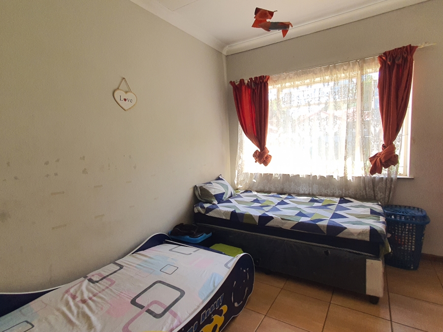 5 Bedroom Property for Sale in Silverton Gauteng