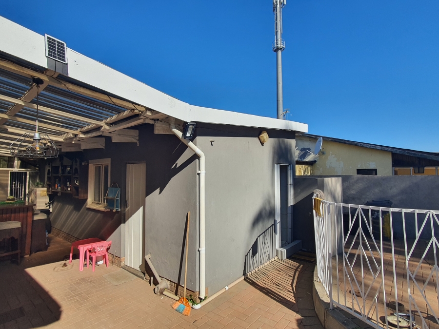 5 Bedroom Property for Sale in Silverton Gauteng