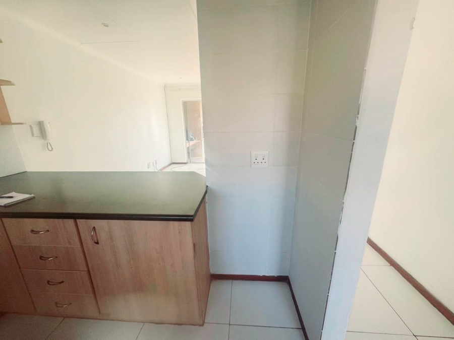 To Let 3 Bedroom Property for Rent in Noordwyk Gauteng