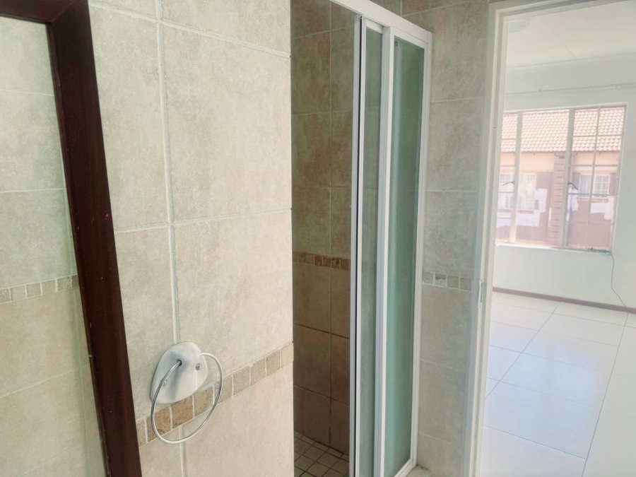 To Let 3 Bedroom Property for Rent in Noordwyk Gauteng