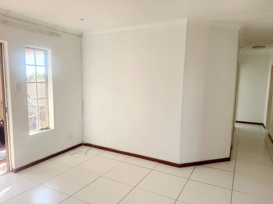 To Let 3 Bedroom Property for Rent in Noordwyk Gauteng