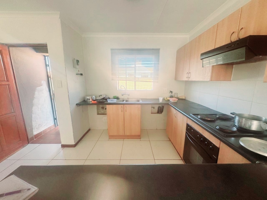 To Let 3 Bedroom Property for Rent in Noordwyk Gauteng