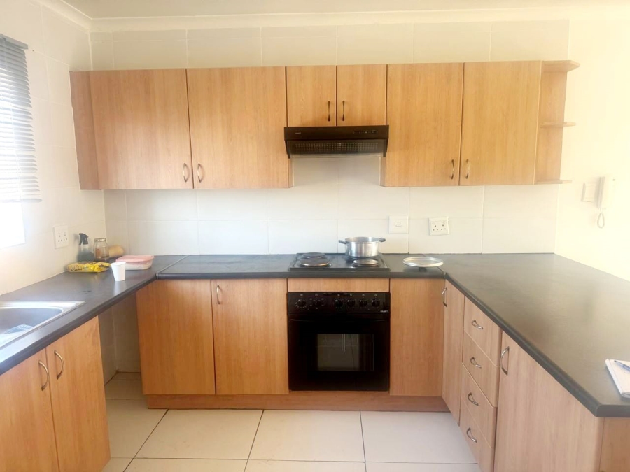 To Let 3 Bedroom Property for Rent in Noordwyk Gauteng