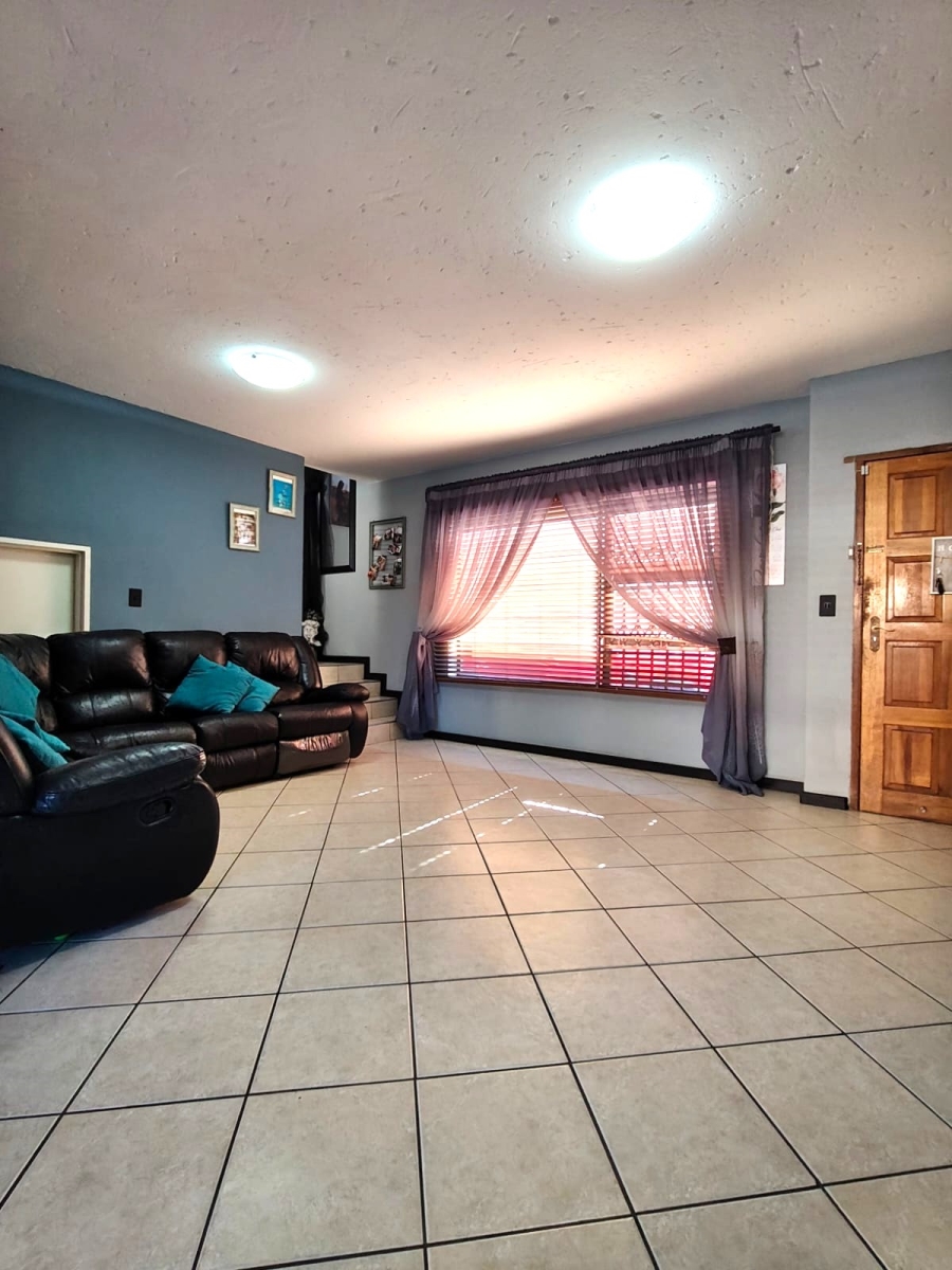 3 Bedroom Property for Sale in Florentia Gauteng