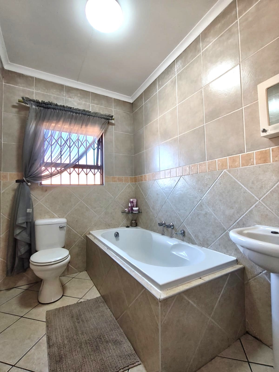3 Bedroom Property for Sale in Florentia Gauteng