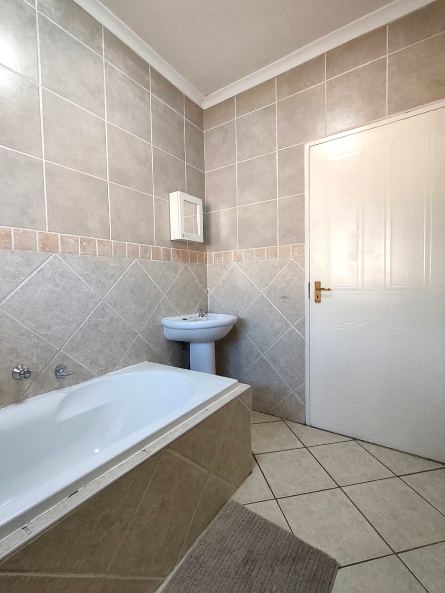 3 Bedroom Property for Sale in Florentia Gauteng