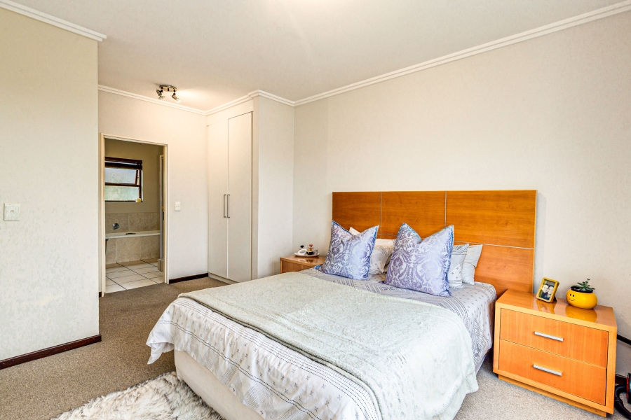 To Let 3 Bedroom Property for Rent in Fourways Gauteng