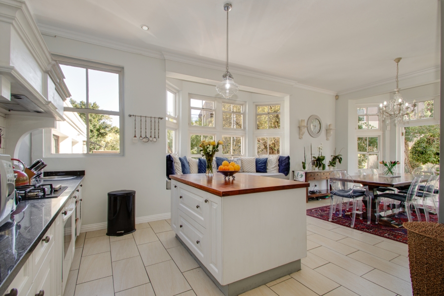 5 Bedroom Property for Sale in Fourways Gardens Gauteng