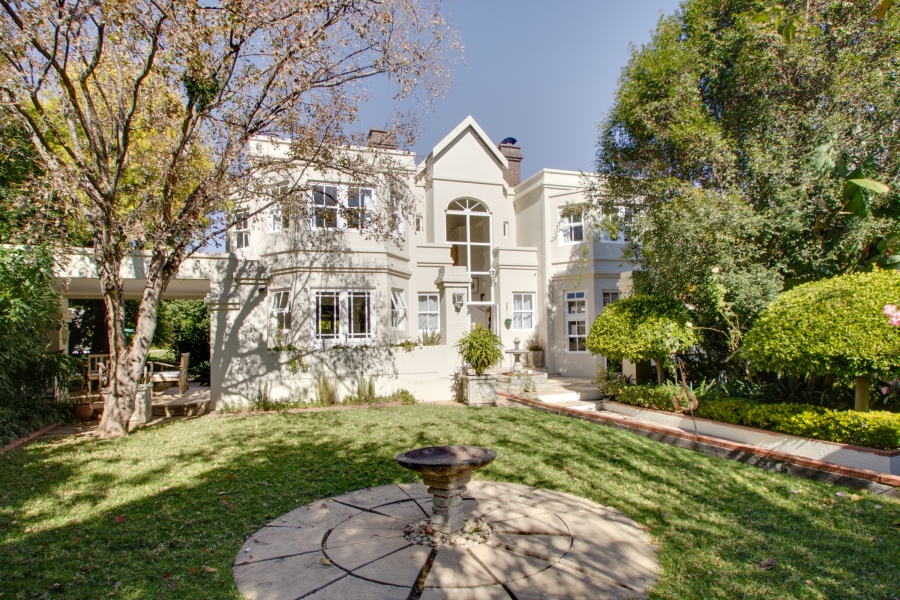 5 Bedroom Property for Sale in Fourways Gardens Gauteng