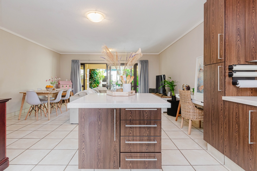 2 Bedroom Property for Sale in Lonehill Gauteng