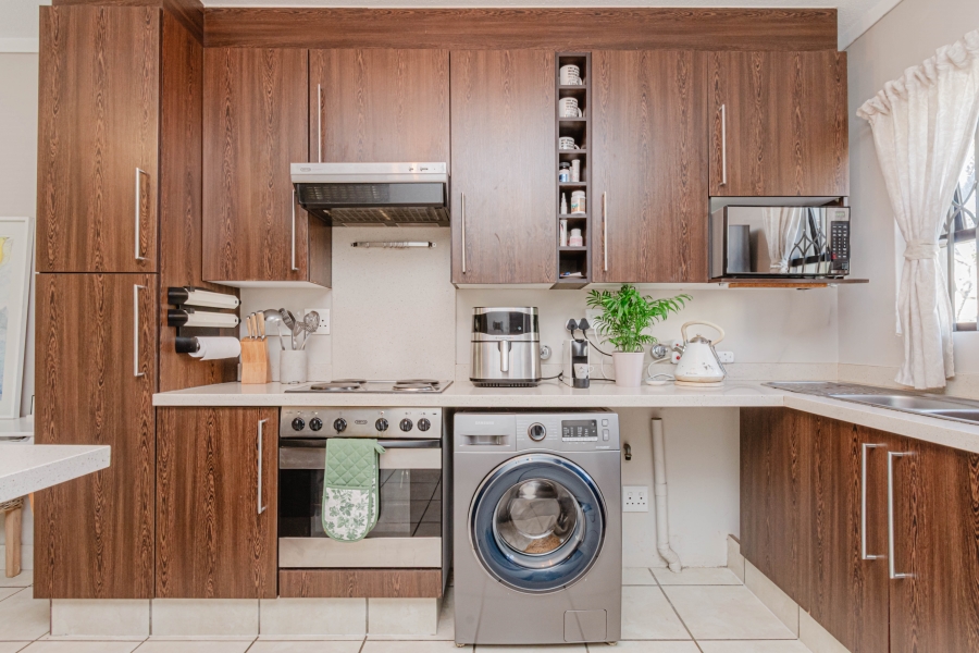 2 Bedroom Property for Sale in Lonehill Gauteng