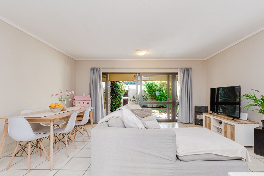 2 Bedroom Property for Sale in Lonehill Gauteng