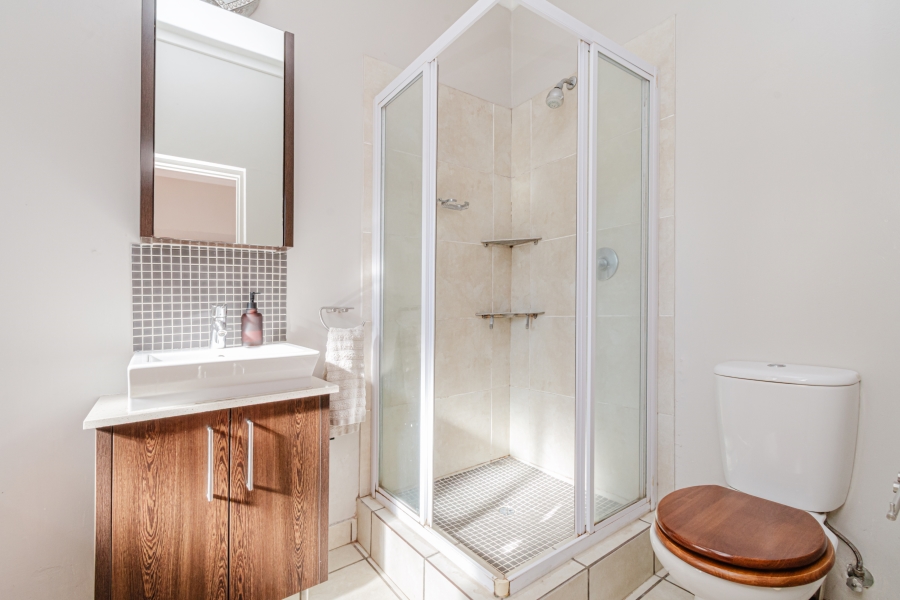 2 Bedroom Property for Sale in Lonehill Gauteng