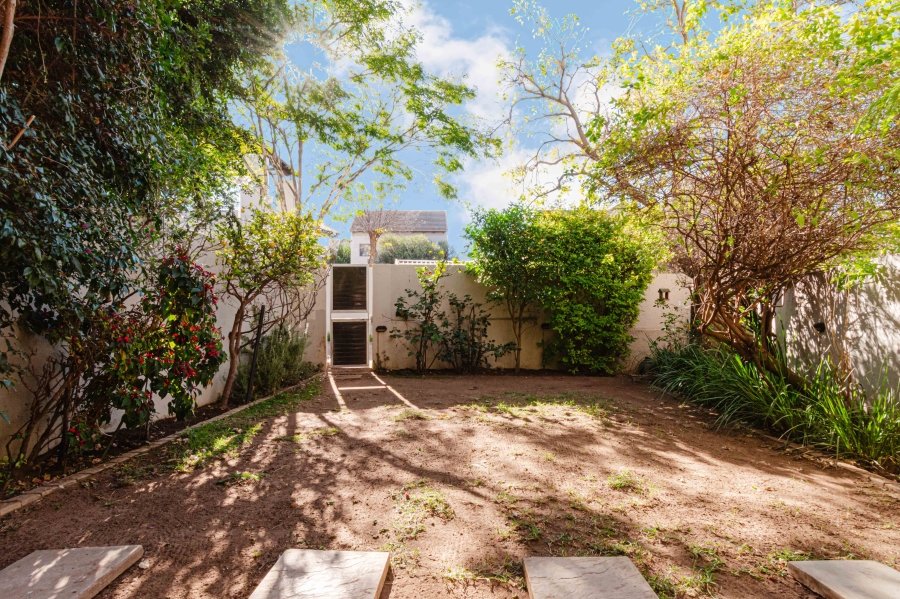 2 Bedroom Property for Sale in Lonehill Gauteng