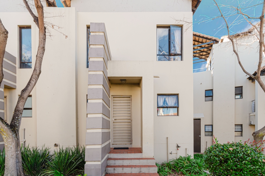 2 Bedroom Property for Sale in Lonehill Gauteng