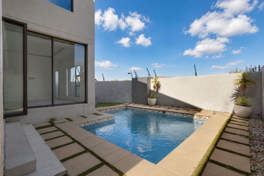 4 Bedroom Property for Sale in Craigavon Gauteng