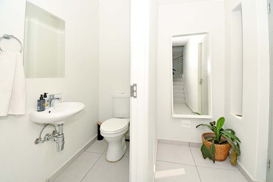 3 Bedroom Property for Sale in Broadacres Gauteng